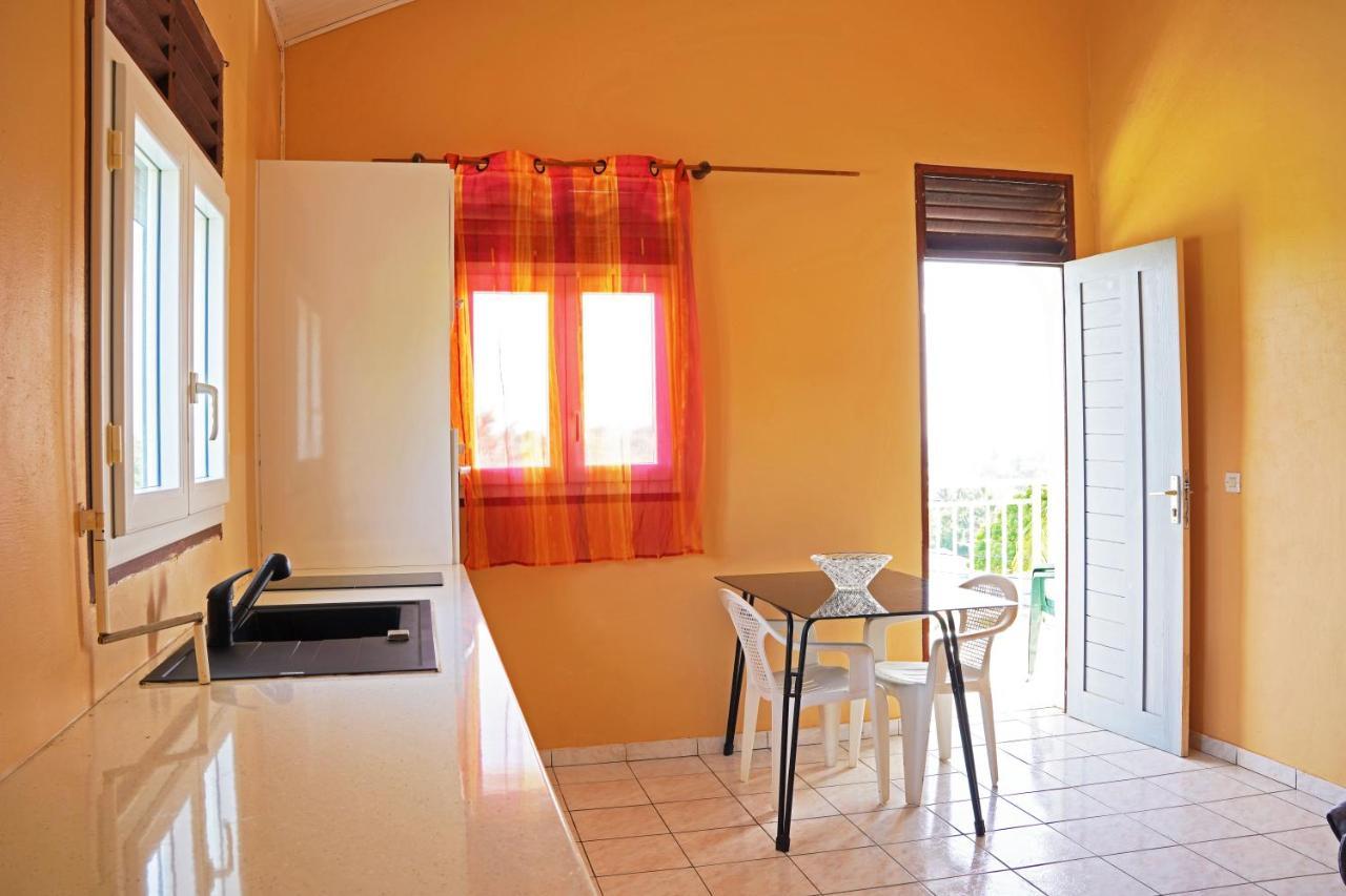 Loca Vacances Sainte-Anne  Extérieur photo